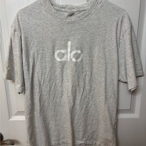ALO Yoga Gray Short Sleeve Tee